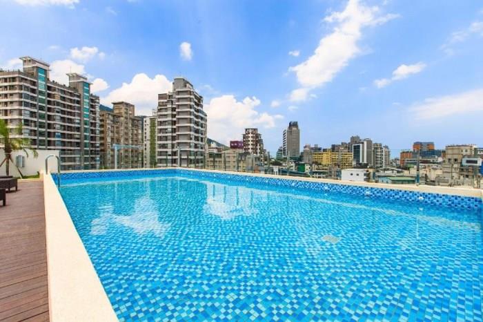 伪出国轻旅!入住宜兰 Villa 饭店,让你享受度假,泡在无边际梦幻泳池喝香槟 内容图9 女神网-大潮社TV实时追踪属于女人新资讯的综合网站! 94.jpg