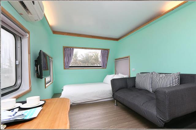 不再大包小包!9 个媲美饭店的露营车民宿,懒人也能接近大自然、仰望星空的乐趣! 内容图9 女神网-大潮社TV实时追踪属于女人新资讯的综合网站! 不再大包小包!9 个媲美饭店的露营车民宿,懒人也能接近大自然、仰望星空的乐趣! 今晚睡哪 图9张