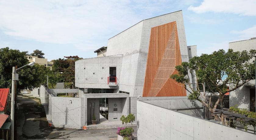 来渔光岛观浪赏日落吧!推荐 7 间绝美民宿,享受黄昏时分的温柔浪漫 内容图5 女神网-大潮社TV实时追踪属于女人新资讯的综合网站! 205969858