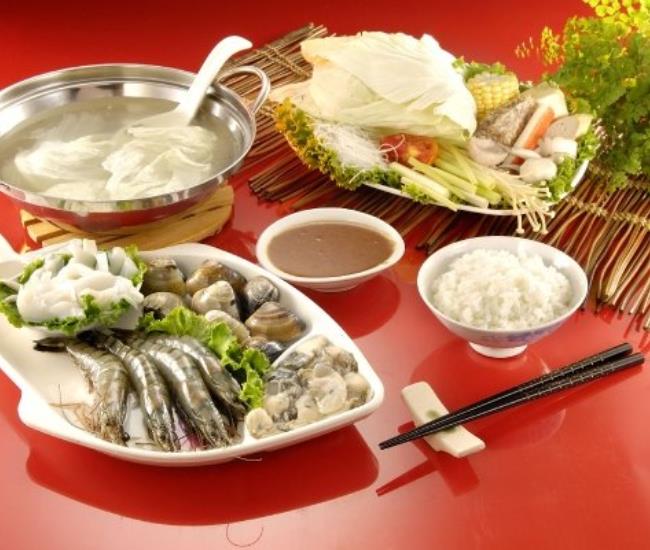 天冷就是要吃锅!推荐内地台湾 7 家超人气火锅店,豪华肉盘让你暖心又暖胃 内容图7 女神网-大潮社TV实时追踪属于女人新资讯的综合网站! FotoJet - 2019-12-02T145304.733