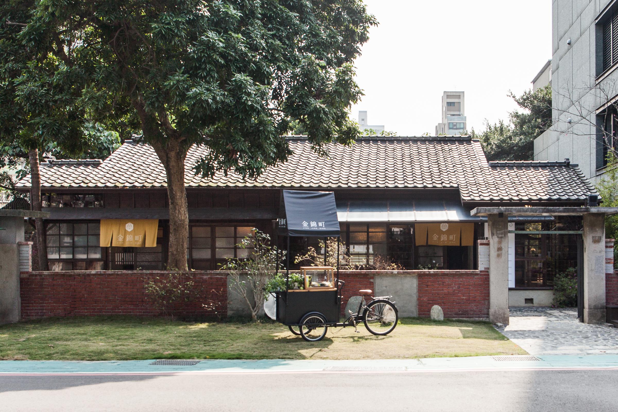 金华街日式老宅“金锦町”新登场!贵妇级金箔蛋糕、文青系几何甜点诱人口水狂吞 内容图2 女神网-大潮社TV实时追踪属于女人新资讯的综合网站! 文青系伴手礼甜点“金锦町”旗舰店全新开幕.jpg