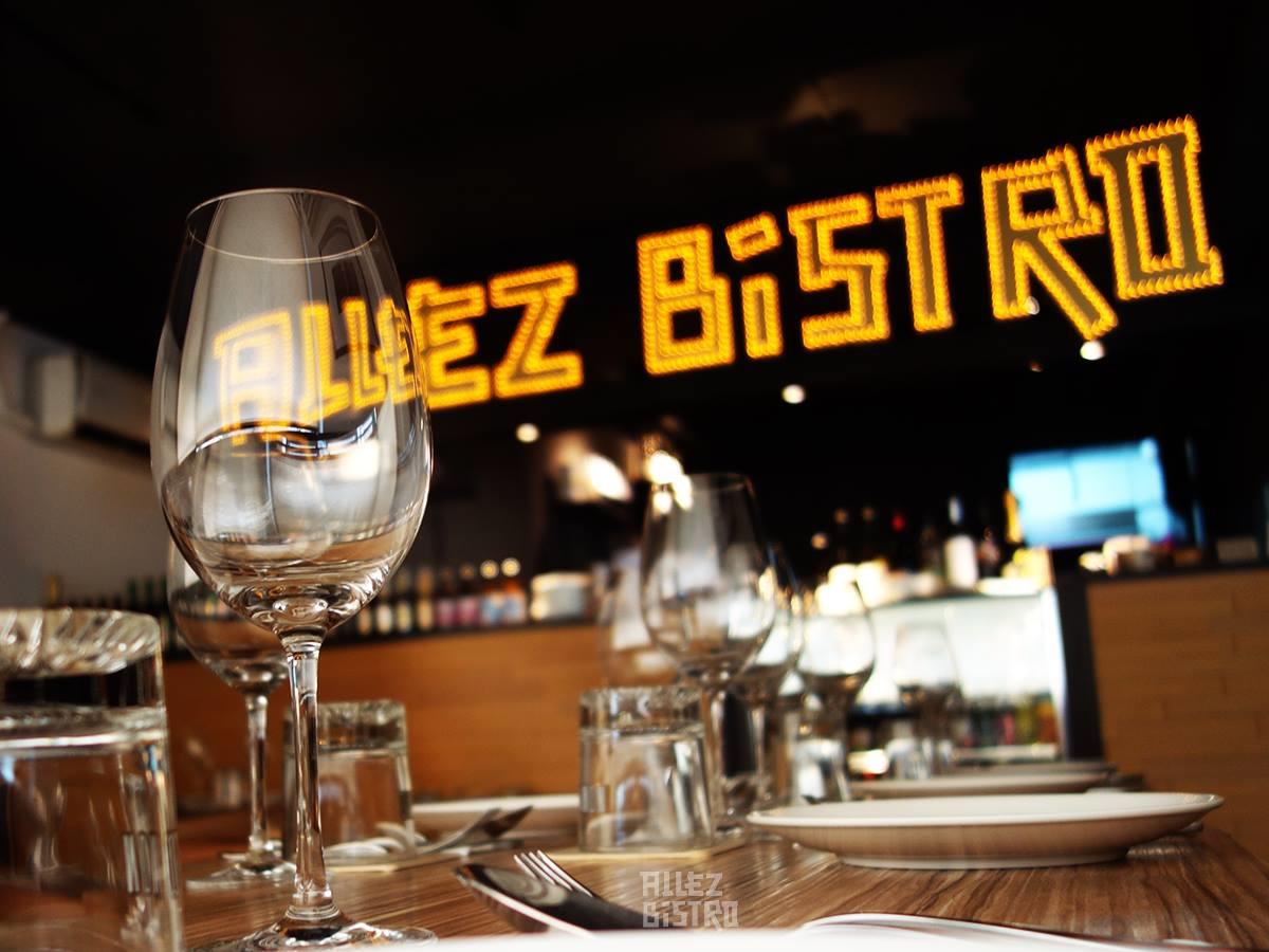 小资族微奢侈大餐首选:荷包君不哭泣的台北 4 间风格餐酒馆推荐 内容图2 女神网-大潮社TV实时追踪属于女人新资讯的综合网站! 11951505_877626312323091_7847570141923322319_o.jpg