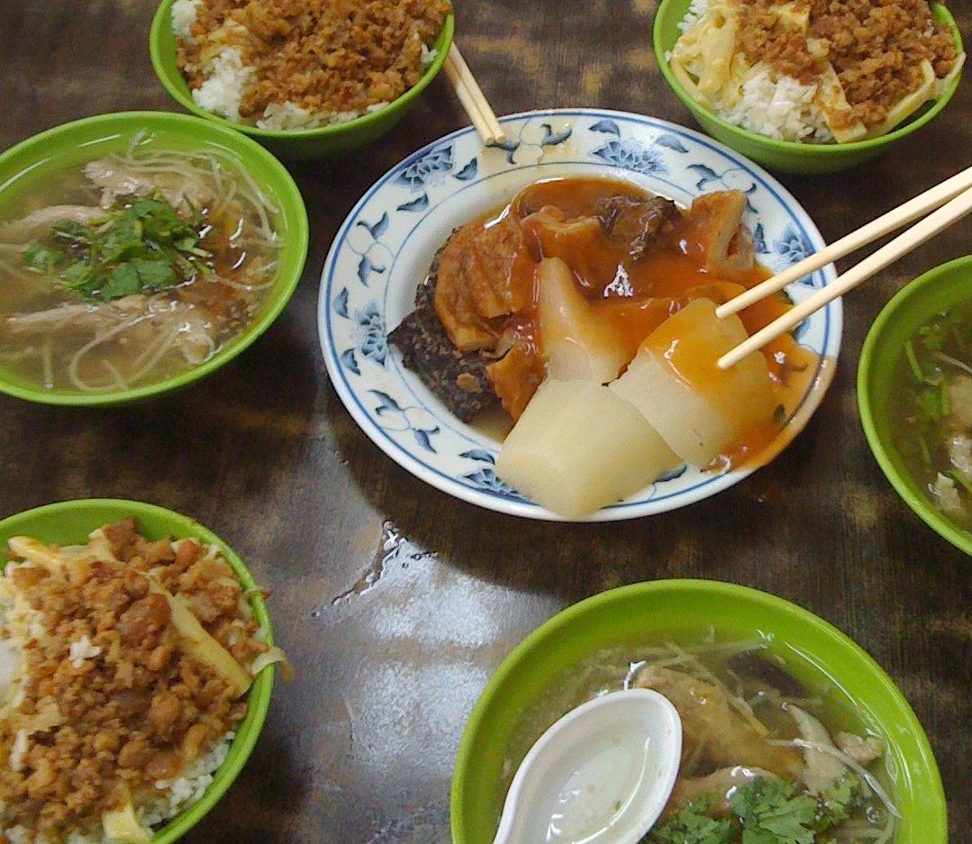 台北美食地图:特搜“捷运红线”各站美食:聚会场所、约会餐厅、平价料理全都录,让你每餐不用再苦恼! 内容图12 女神网-大潮社TV实时追踪属于女人新资讯的综合网站! FotoJet - 2019-11-29T163503.687