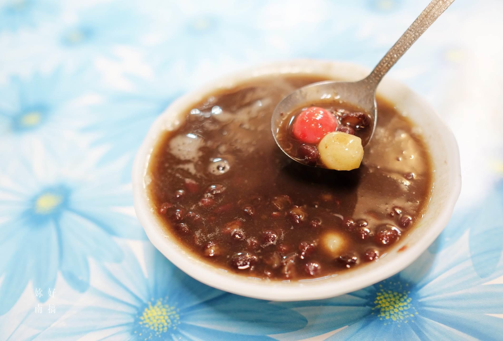 府城在地人才懂的冬季好味:红豆汤圆搭传统菜包、菜粿,吃咸配甜才对味! 内容图5 女神网-大潮社TV实时追踪属于女人新资讯的综合网站! 18-4