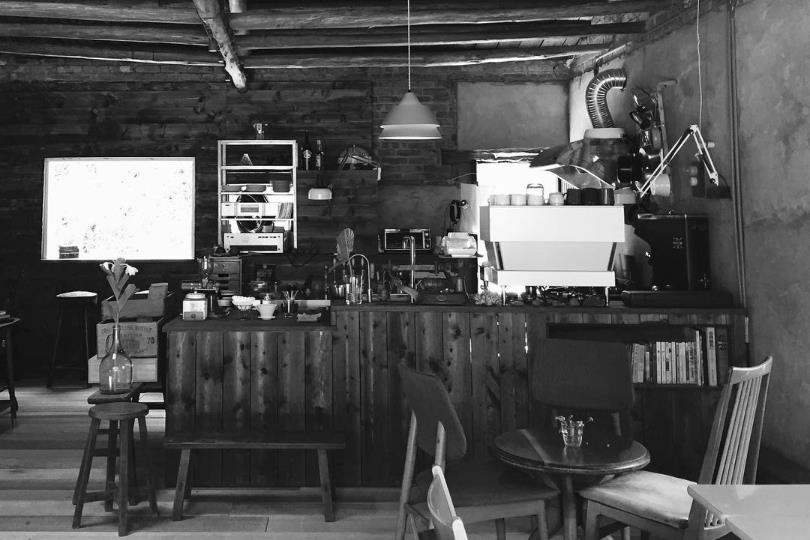 手持一杯咖啡浓黑醇香,望看绿山环绕:台北、新北山区咖啡厅十选 内容图4 女神网-大潮社TV实时追踪属于女人新资讯的综合网站! 手持一杯咖啡浓黑醇香,望看绿山环绕:台北、新北山区咖啡厅十选 休闲学堂 图4张