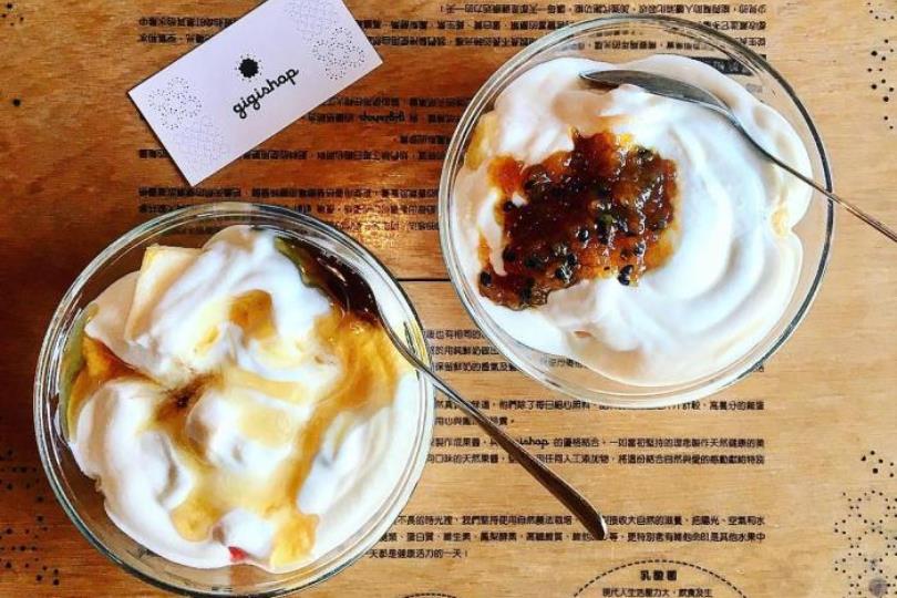 游兴未尽?10 款嘉义必买伴手礼:恩典方块酥、南馨雪花饼、吉米鹿蛋卷,把回忆跟美味一起带回家! 内容图5 女神网-大潮社TV实时追踪属于女人新资讯的综合网站! 游兴未尽?10 款嘉义必买伴手礼:恩典方块酥、南馨雪花饼、吉米鹿蛋卷,把回忆跟美味一起带回家! 休闲学堂 图5张