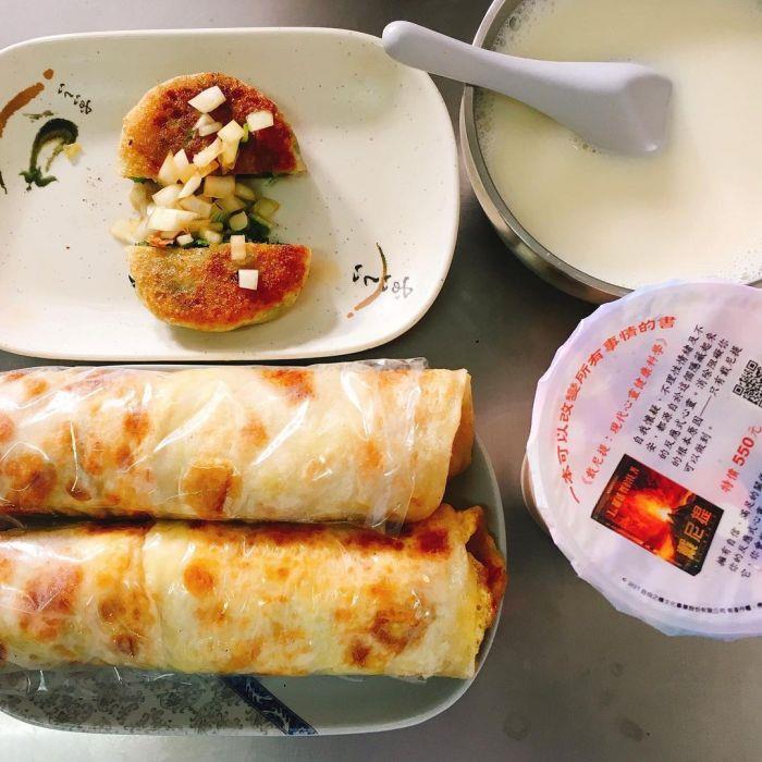 推荐 9 间媒体争相报道超夯早餐店:连高雄在地人也忍不住排队的打卡美食! 内容图2 女神网-大潮社TV实时追踪属于女人新资讯的综合网站! 推荐 9 间媒体争相报道超夯早餐店:连高雄在地人也忍不住排队的打卡美食! 乐活旅行 图2张