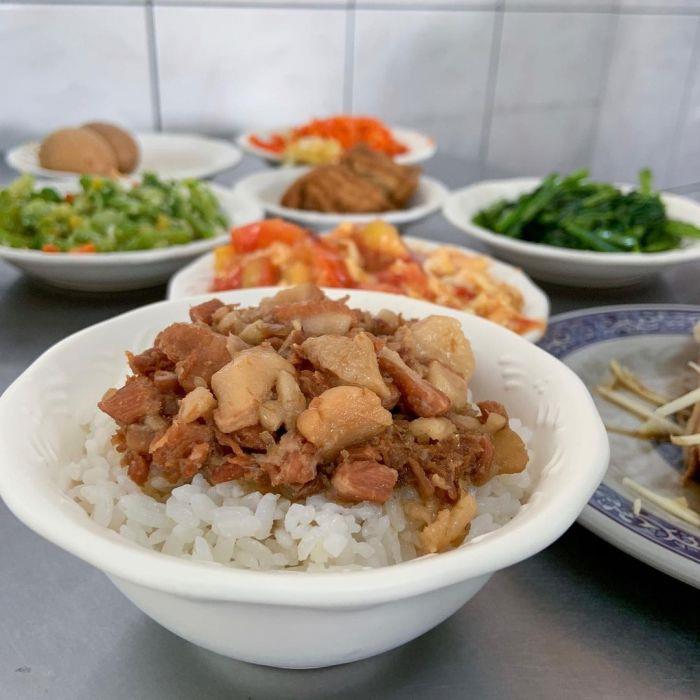 推荐 9 间媒体争相报道超夯早餐店:连高雄在地人也忍不住排队的打卡美食! 内容图9 女神网-大潮社TV实时追踪属于女人新资讯的综合网站! 推荐 9 间媒体争相报道超夯早餐店:连高雄在地人也忍不住排队的打卡美食! 乐活旅行 图9张