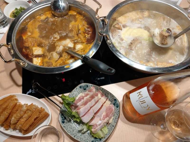 打破你对“粉红酒”的偏见:CP 值超高、搭餐万用,推荐 5 款入门必喝 内容图3 女神网-大潮社TV实时追踪属于女人新资讯的综合网站! 打破你对“粉红酒”的偏见:CP 值超高、搭餐万用,推荐 5 款入门必喝 乐活旅行 图3张