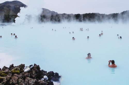 火山、冰川美得让人惊叹，她到冰岛旅游大呼：太值得！