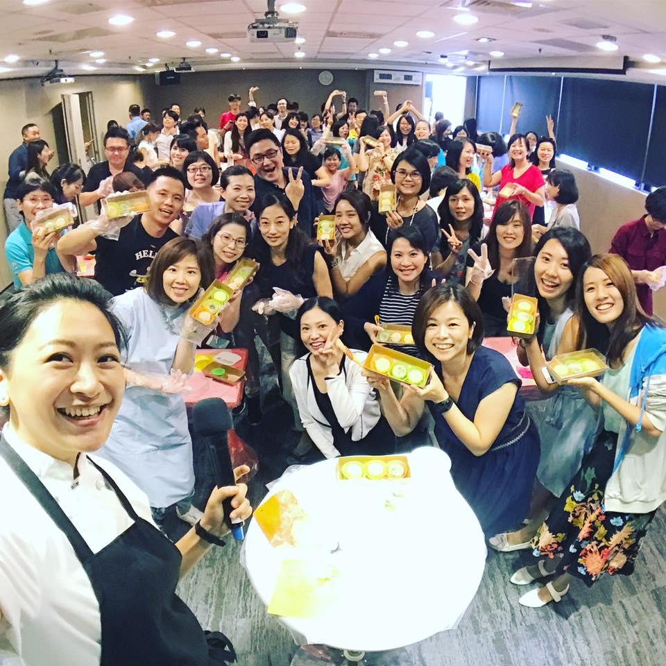 善用各种才艺创造梦想,“斜杠女孩”多娜将烘焙与旅行完美结合! 内容图5 女神网-大潮社TV实时追踪属于女人新资讯的综合网站! 善用各种才艺创造梦想,“斜杠女孩”多娜将烘焙与旅行完美结合! 乐活旅行 图5张