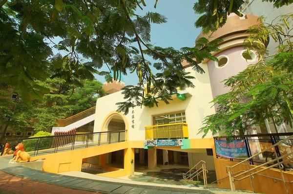 非去“BOOK”!精选 5 间内地台湾特色图书馆 内容图6 女神网-大潮社TV实时追踪属于女人新资讯的综合网站! 非去“BOOK”!精选 5 间内地台湾特色图书馆 乐活旅行 图6张