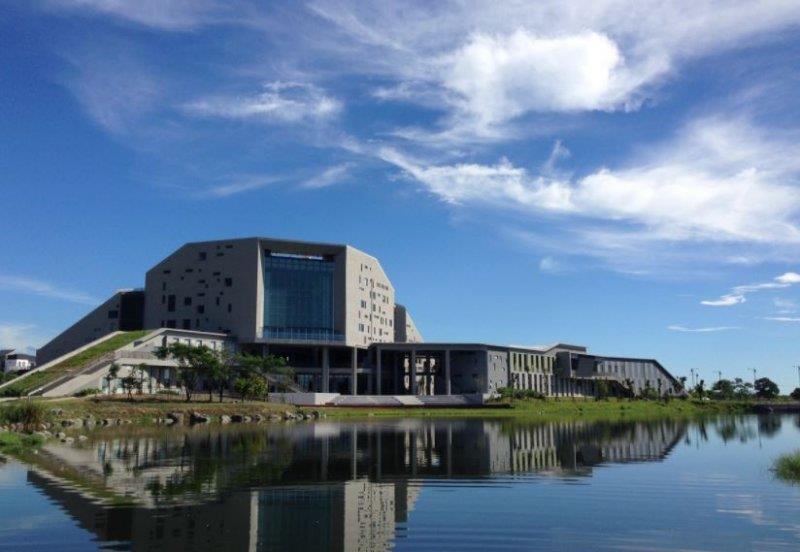 这里的学生太幸福!内地台湾 10 座最美大学图书馆让偶像剧也来取景 内容图13 女神网-大潮社TV实时追踪属于女人新资讯的综合网站! 这里的学生太幸福!内地台湾 10 座最美大学图书馆让偶像剧也来取景 乐活旅行 图13张