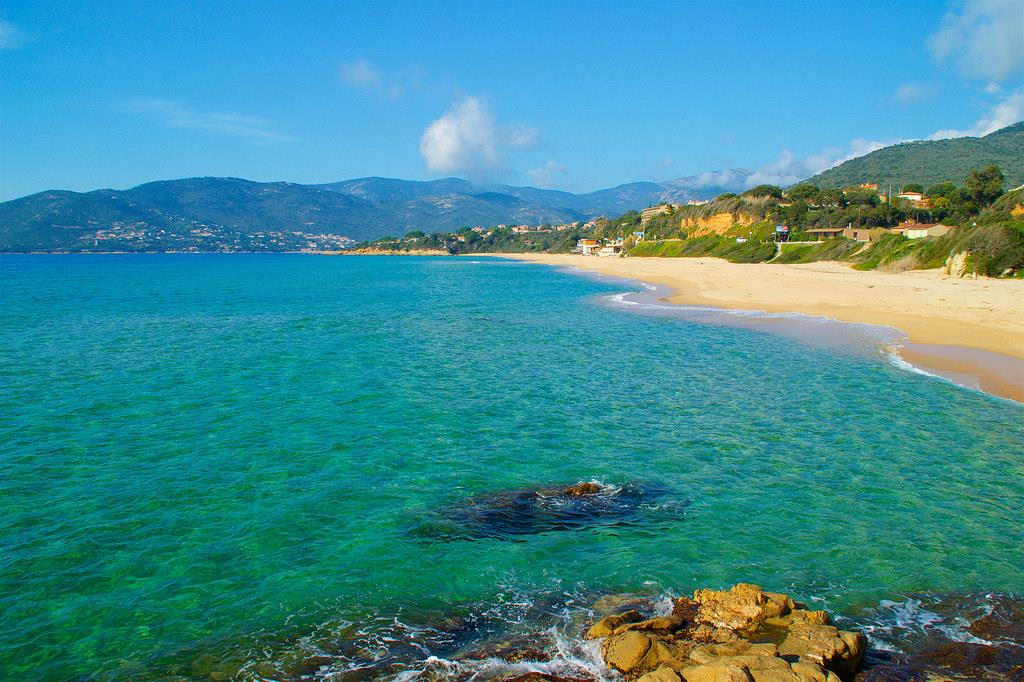 浪漫爆表!连凯特王妃都在这梦幻海岛度蜜月 内容图3 女神网-大潮社TV实时追踪属于女人新资讯的综合网站! 浪漫爆表!连凯特王妃都在这梦幻海岛度蜜月 乐活旅行 图3张