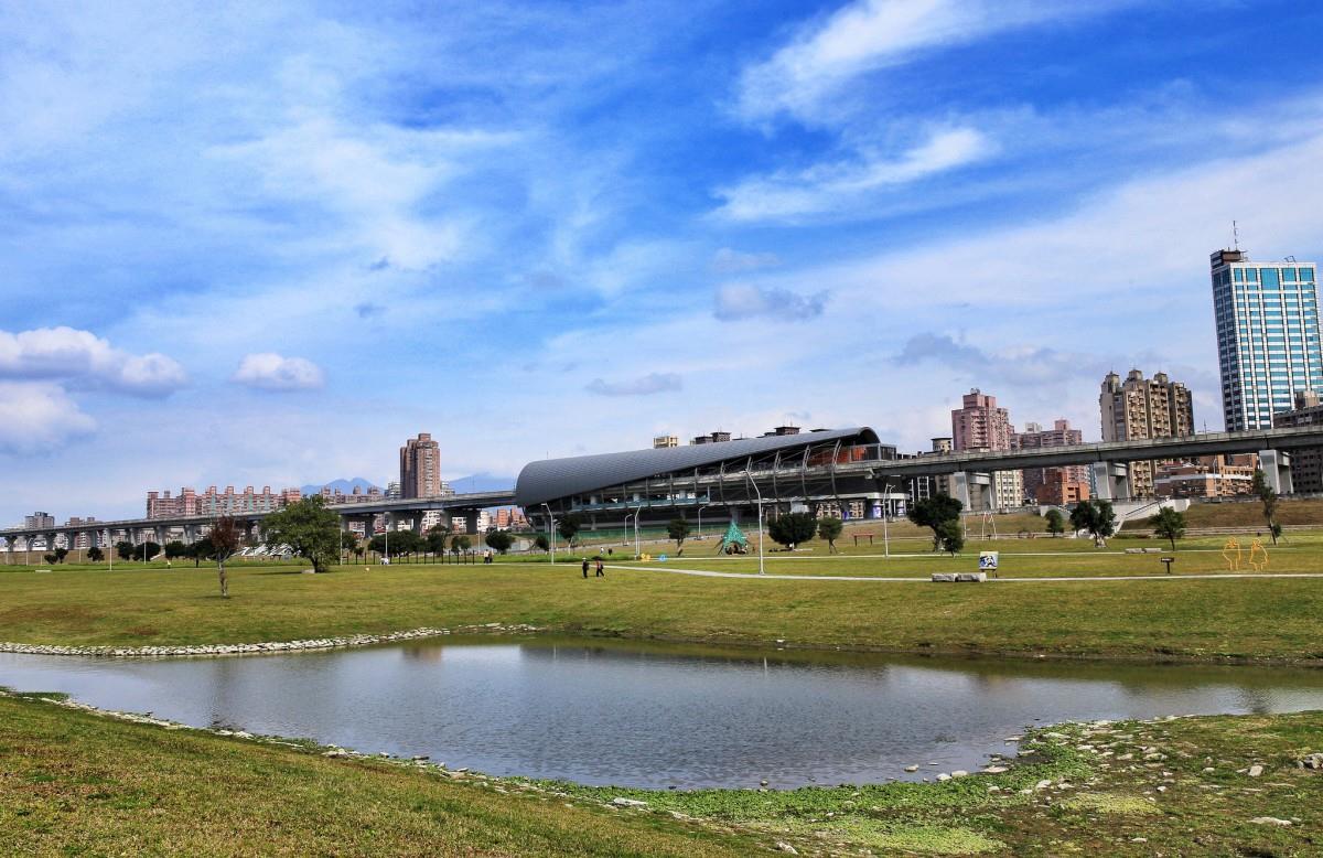 阳光 X 树荫 X 绿地,内地台湾 10 处夏日野餐圣地大集合! 内容图9 女神网-大潮社TV实时追踪属于女人新资讯的综合网站! 阳光 X 树荫 X 绿地,内地台湾 10 处夏日野餐圣地大集合! 乐活旅行 图9张