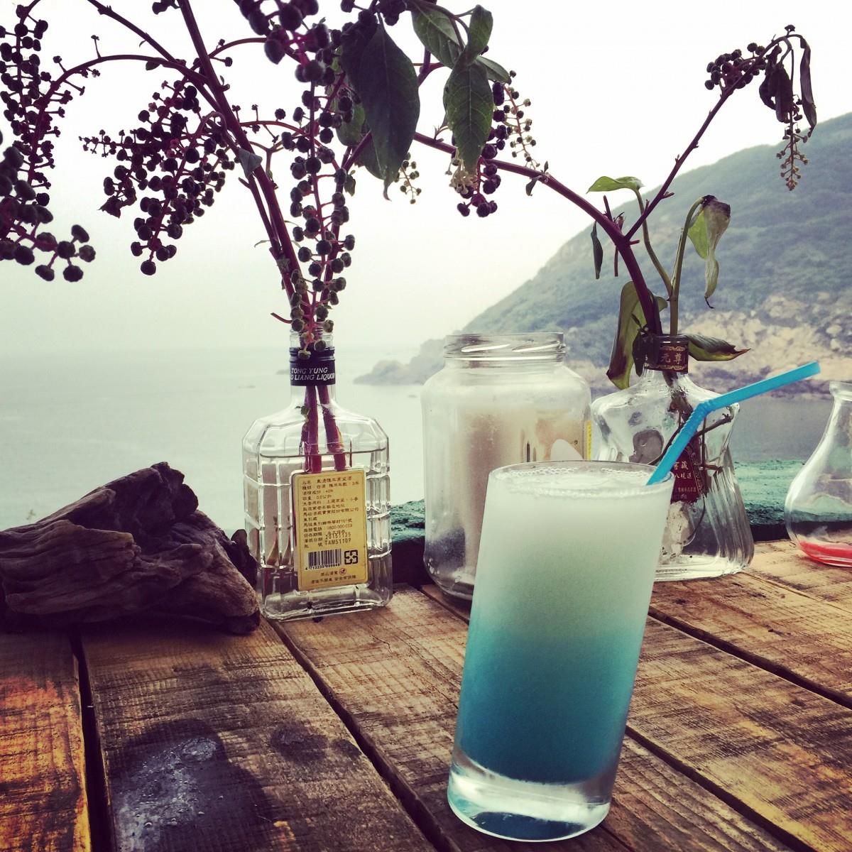 落日、海景、蓝眼泪,这家咖啡馆一次满足你的愿望! 内容图11 女神网-大潮社TV实时追踪属于女人新资讯的综合网站! 落日、海景、蓝眼泪,这家咖啡馆一次满足你的愿望! 乐活旅行 图11张