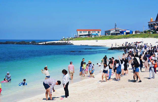 好想放空!推荐“慵懒款”济州岛 5 大海水浴场、海滩景点 内容图5 女神网-大潮社TV实时追踪属于女人新资讯的综合网站! 2517605_image_25