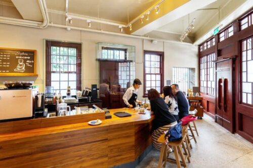 在超过 80 年历史的古宅中品咖啡香！这间星巴克你去过没？