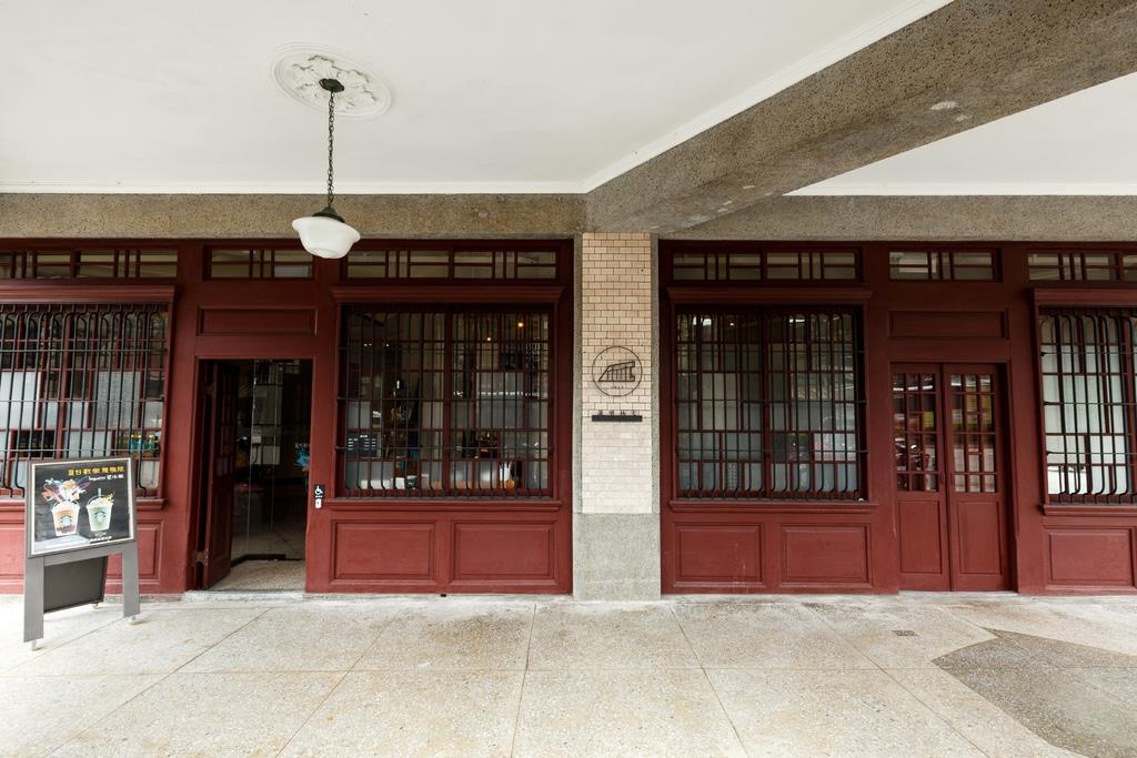 在超过 80 年历史的古宅中品咖啡香!这间星巴克你去过没? 内容图3 女神网-大潮社TV实时追踪属于女人新资讯的综合网站! 1468319579-2878973598_l.jpg