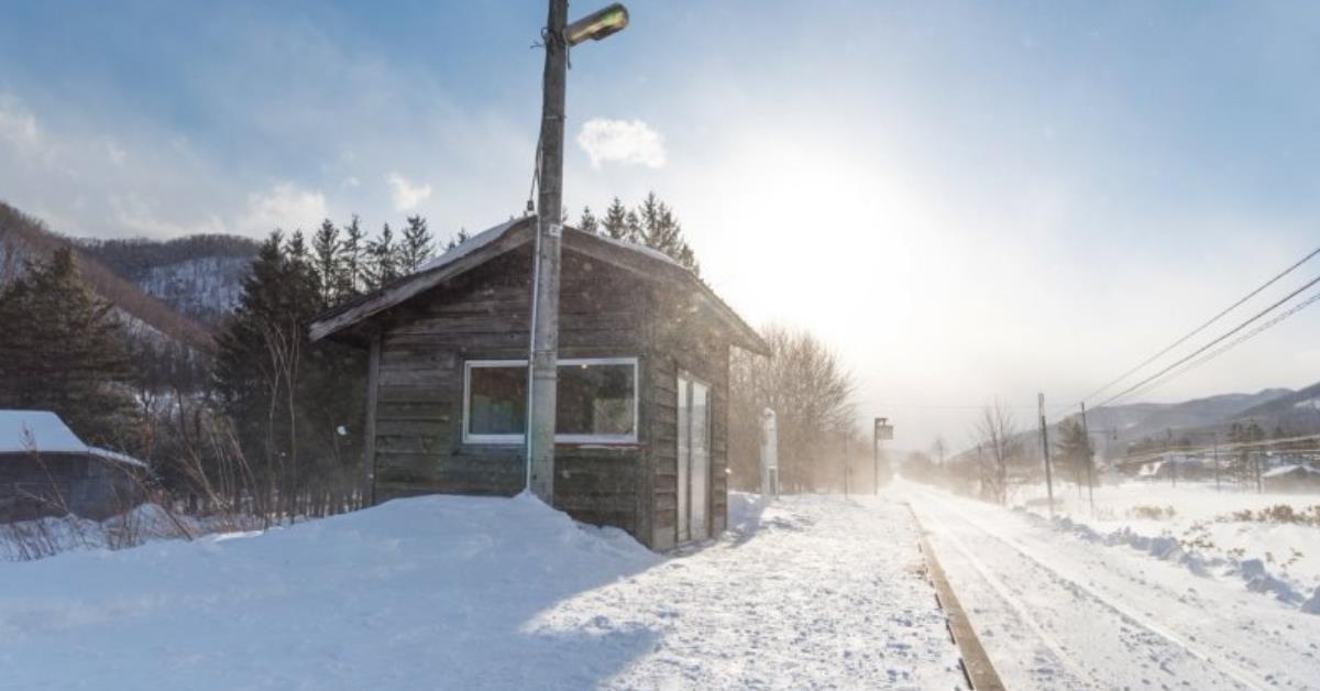 只为一高中生行驶的车站?背后隐藏的竟是日本严重社会危机! 内容图1 女神网-大潮社TV实时追踪属于女人新资讯的综合网站! 只为一高中生行驶的车站?背后隐藏的竟是日本严重社会危机! 乐活旅行 图1张