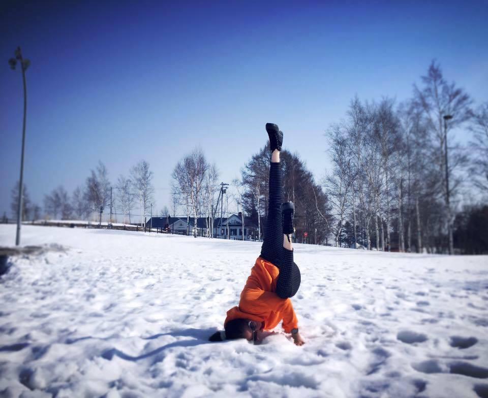 运动意外受伤,她谷底翻身创办“新住民瑜伽教室”! 内容图5 女神网-大潮社TV实时追踪属于女人新资讯的综合网站! yoga13