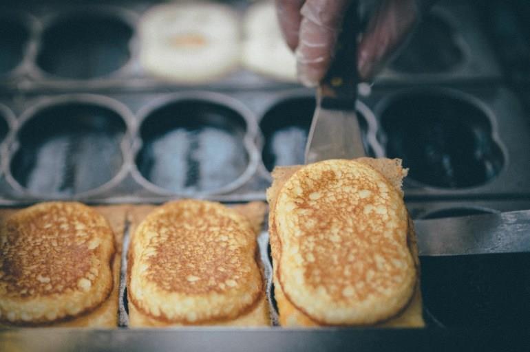 7 家铜板价人气美食,没吃过这几样不算去过高雄! 内容图5 女神网-大潮社TV实时追踪属于女人新资讯的综合网站! egg cake