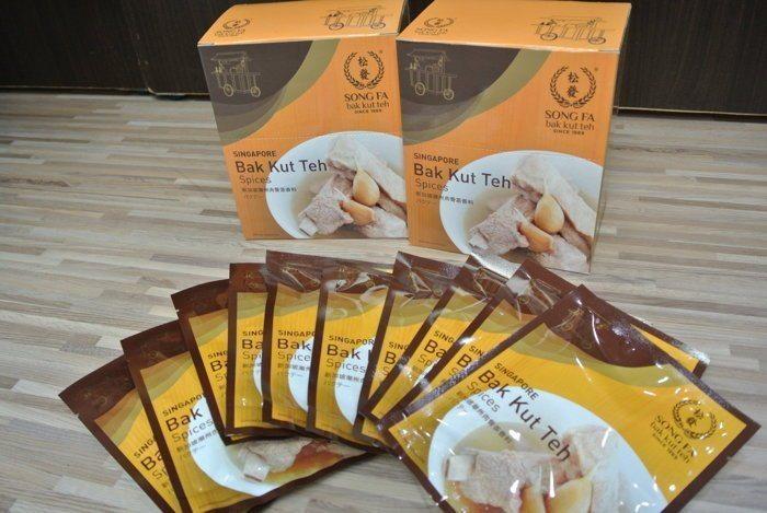 新加坡伴手礼怎么买?人气道地美食 Top 10 包准亲朋好友都满意! 内容图2 女神网-大潮社TV实时追踪属于女人新资讯的综合网站! 新加坡伴手礼怎么买?人气道地美食 Top 10 包准亲朋好友都满意! 乐活旅行 图2张