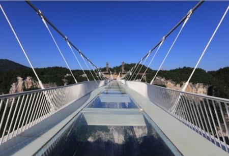 中国台湾 11 大超惊险玻璃栈道,挑战你的胆量极限! 内容图5 女神网-大潮社TV实时追踪属于女人新资讯的综合网站! 中国台湾 11 大超惊险玻璃栈道,挑战你的胆量极限! 乐活旅行 图5张