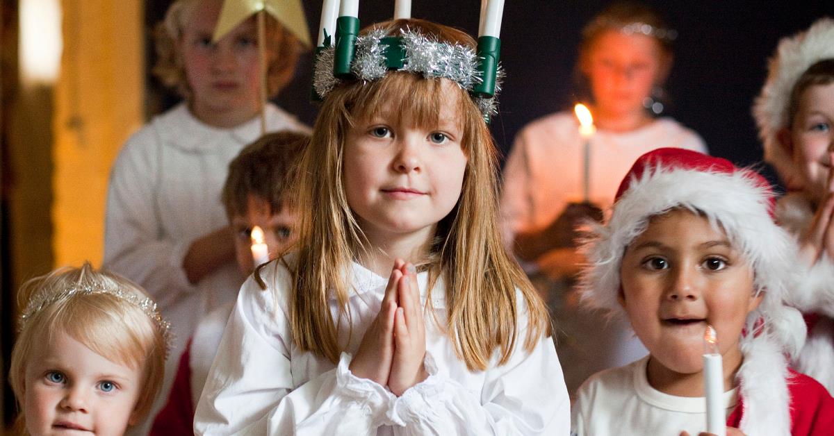 男生扮龙虾,女生穿白裙?世界各地区庆祝儿童节方式大不同! 内容图1 女神网-大潮社TV实时追踪属于女人新资讯的综合网站! 男生扮龙虾,女生穿白裙?世界各地区庆祝儿童节方式大不同! 乐活旅行 图1张