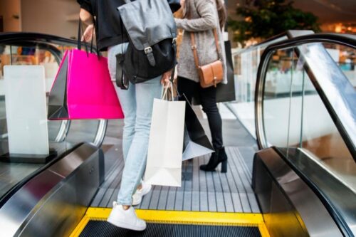 抢衣抢包抢折扣！美国各大 Outlet 一次打包让你逛到腿软