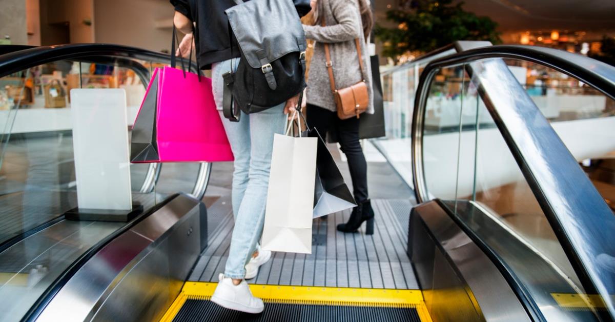 抢衣抢包抢折扣!美国各大 Outlet 一次打包让你逛到腿软 内容图1 女神网-大潮社TV实时追踪属于女人新资讯的综合网站! 抢衣抢包抢折扣!美国各大 Outlet 一次打包让你逛到腿软 乐活旅行 图1张