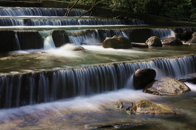 TW 10 大梦幻瀑布景点大公开,图个夏天透心凉! 内容图3 女神网-大潮社TV实时追踪属于女人新资讯的综合网站! 3209602768_6286f77fb8_z.jpg