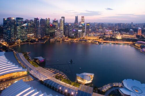 她 25 岁前往星国追梦年薪翻倍：TW人站上东协舞台有这“三大优势”