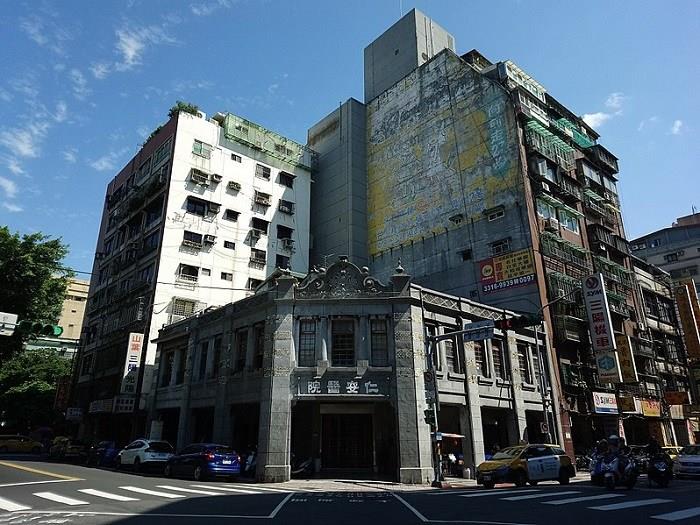 当个文青漫游大稻埕、迪化街,赏古迹、逛好店,穿梭在时光的长廊里 内容图7 女神网-大潮社TV实时追踪属于女人新资讯的综合网站! 当个文青漫游大稻埕、迪化街,赏古迹、逛好店,穿梭在时光的长廊里 乐活旅行 图7张