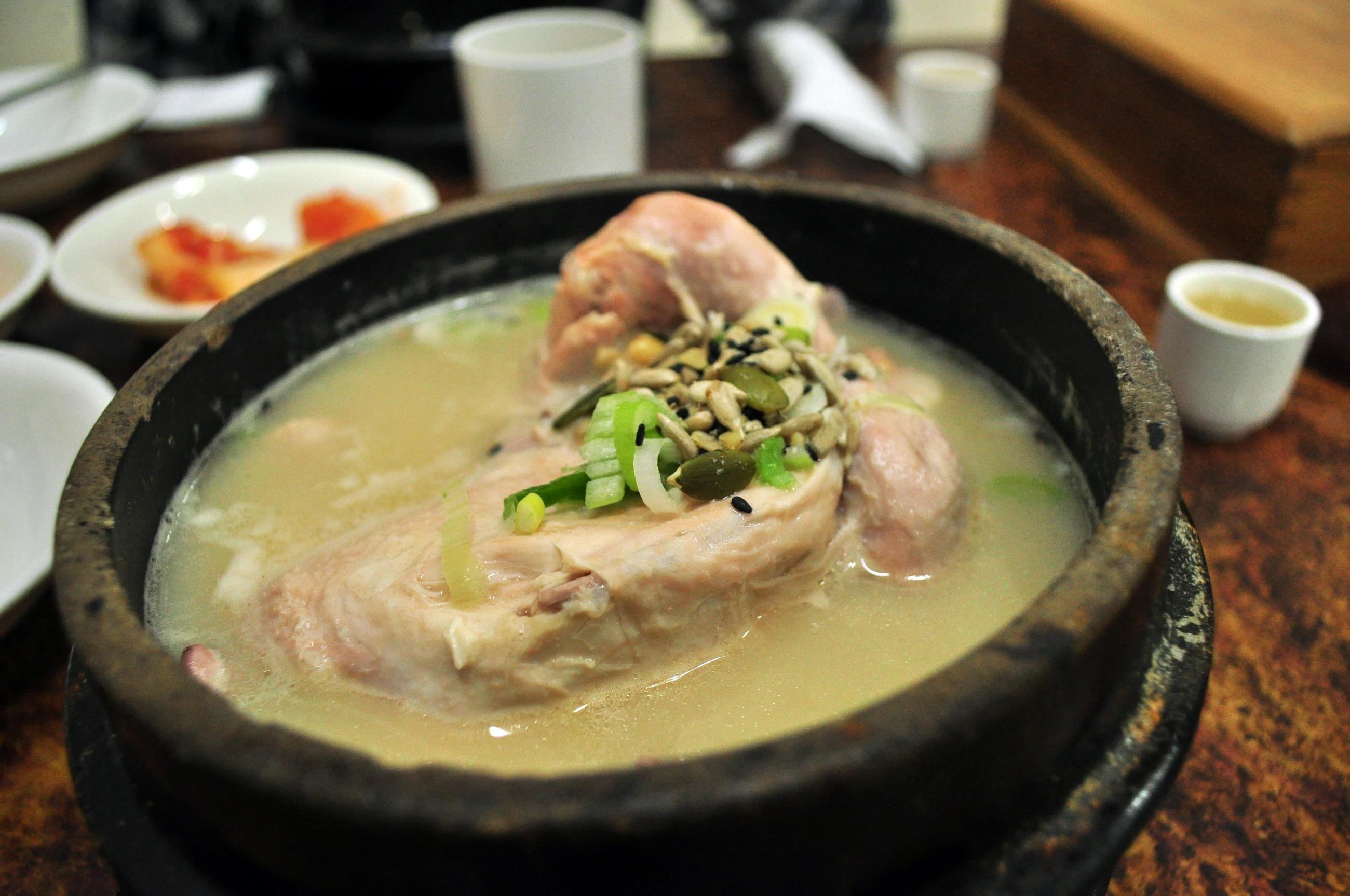 到韩国玩必穿韩服!一起到景福宫穿韩服拍照留念,当一日欧腻 内容图8 女神网-大潮社TV实时追踪属于女人新资讯的综合网站! 6158962525_6a3a30cc49_o.jpg