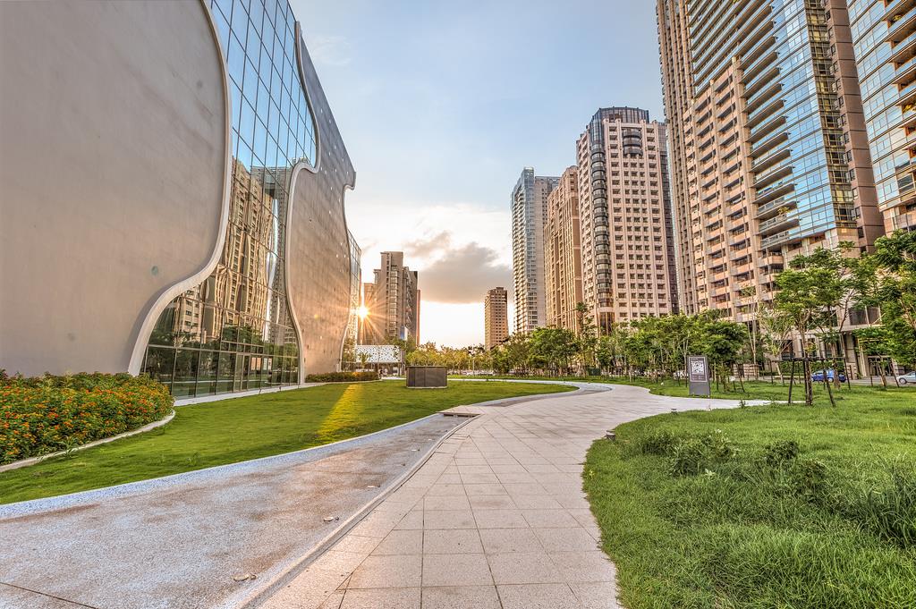 超美绿荫自行车道就在这!台中 12 个秋季旅游景点一次告诉你 内容图5 女神网-大潮社TV实时追踪属于女人新资讯的综合网站! 超美绿荫自行车道就在这!台中 12 个秋季旅游景点一次告诉你 乐活旅行 图5张