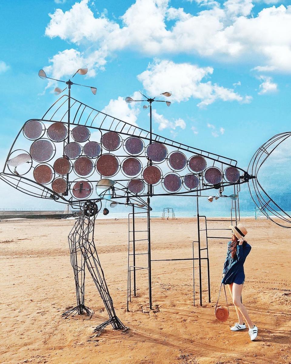 期间限定的超仙景点:屏东小渔村藏秘境,8 万竹签幻化渐层蓝海超吸睛! 内容图4 女神网-大潮社TV实时追踪属于女人新资讯的综合网站! 46733649_545844742550360_6062618714547337408_n.jpg