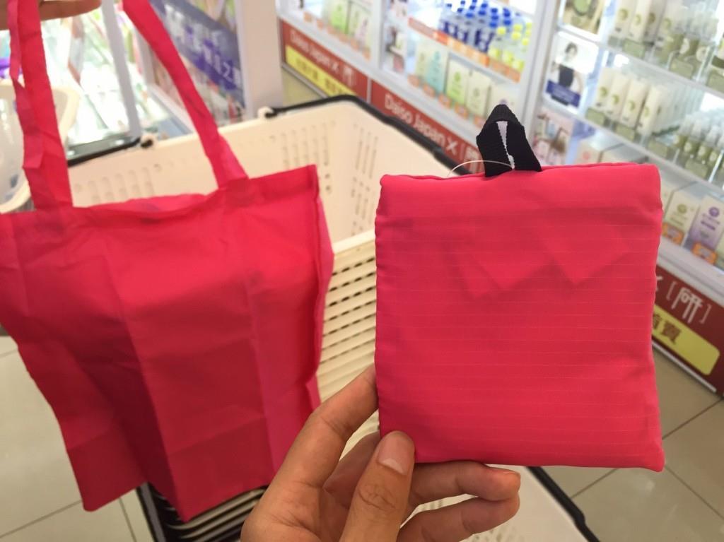 出国打包行李好头痛?推荐 11 个好物,帮你省时省力省空间! 内容图12 女神网-大潮社TV实时追踪属于女人新资讯的综合网站! 出国打包行李好头痛?推荐 11 个好物,帮你省时省力省空间! 乐活旅行 图12张