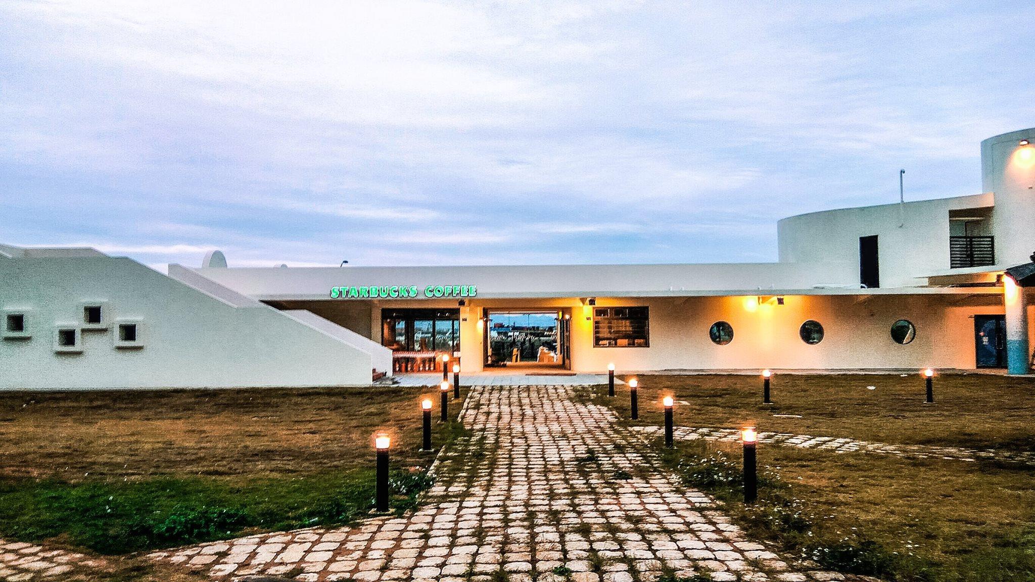 距离星星最近的门市:跟着编辑的脚步,一起走访那些城市外的美景星巴克 内容图6 女神网-大潮社TV实时追踪属于女人新资讯的综合网站! 25488482_10156854199925828_3568448774732149948_o.jpg