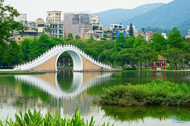 离尘不离城!5 座城市系森林公园推荐,不用出远门就能享受森林芬多精 内容图4 女神网-大潮社TV实时追踪属于女人新资讯的综合网站! 离尘不离城!5 座城市系森林公园推荐,不用出远门就能享受森林芬多精 乐活旅行 图4张