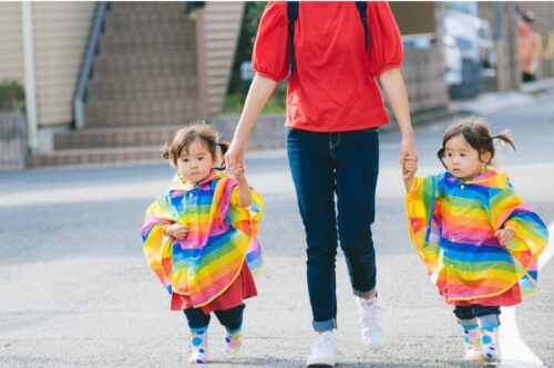手足是美好的礼物？还是人生第一个竞争对象？