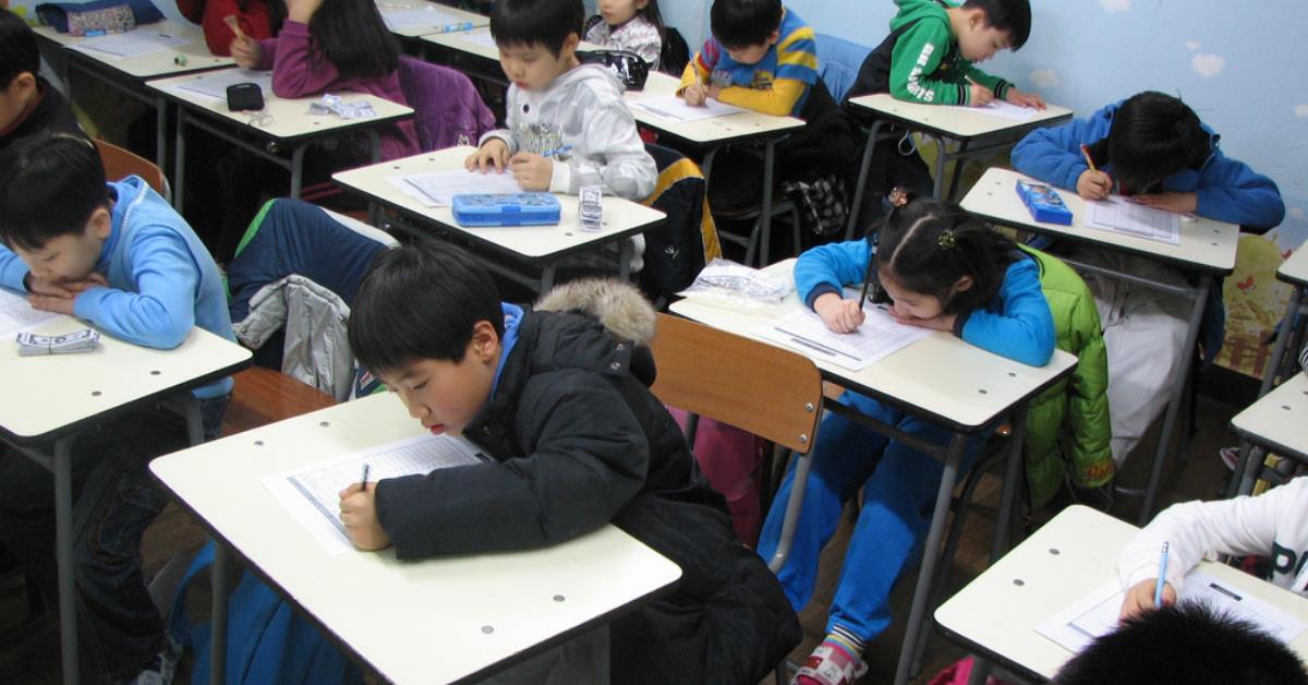 爱“补”才会赢?爸妈们别忘记《带孩子到这世界的初衷》 内容图1 女神网-大潮社TV实时追踪属于女人新资讯的综合网站! 爱“补”才会赢?爸妈们别忘记《带孩子到这世界的初衷》 亲子教育 图1张