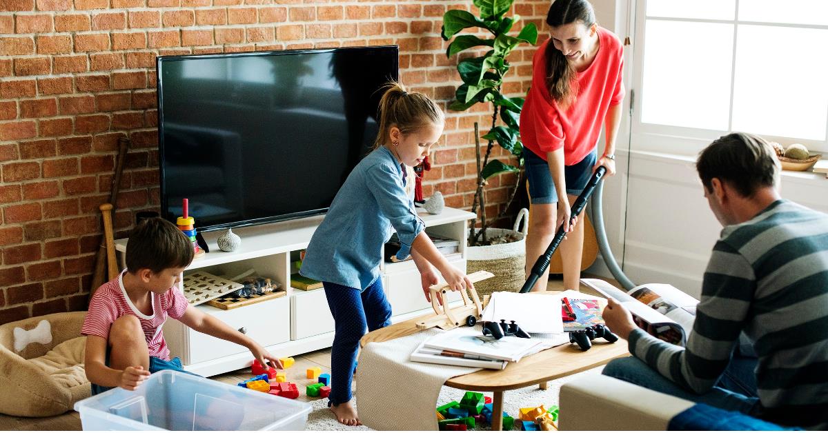 能为孩子收拾到几岁?你是妈妈,不是家里的清洁妇! 内容图1 女神网-大潮社TV实时追踪属于女人新资讯的综合网站! 能为孩子收拾到几岁?你是妈妈,不是家里的清洁妇! 亲子教育 图1张