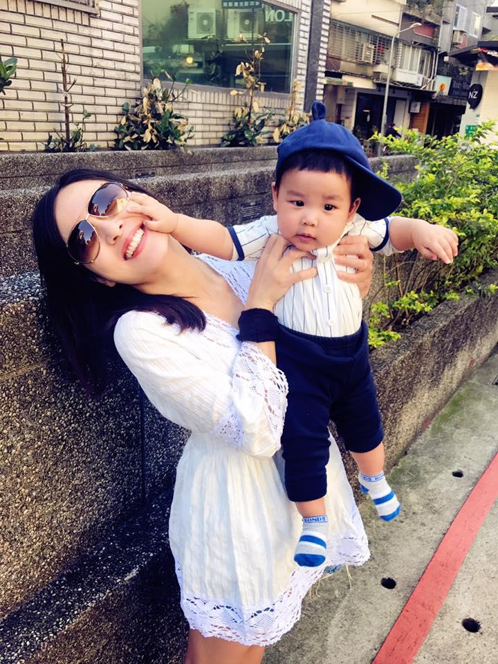 拒绝填鸭式教育!前主播张宇:“不管孩子做什么,永远都是他的啦啦队员” 内容图2 女神网-大潮社TV实时追踪属于女人新资讯的综合网站! 29062586_915943238571436_5813873031302348800_n