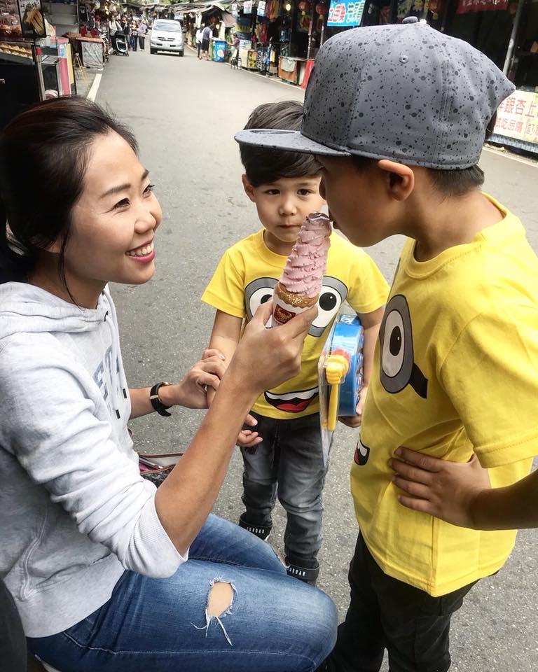 没有黑脸白脸!亚历妈夫妻同心:“不迎合”孩子才能让他们成长 内容图3 女神网-大潮社TV实时追踪属于女人新资讯的综合网站! 没有黑脸白脸!亚历妈夫妻同心:“不迎合”孩子才能让他们成长 亲子教育 图3张