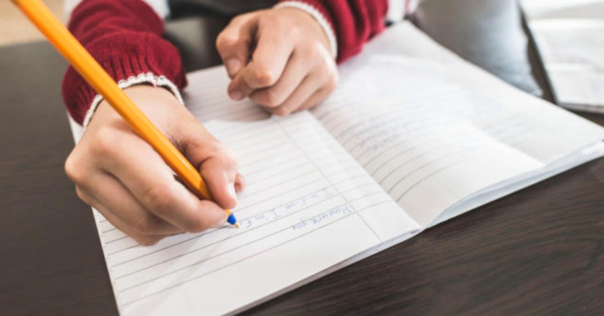 你是“橡皮擦父母”吗?当孩子出现这种症状时,当爸妈的就要注意了… 内容图1 女神网-大潮社TV实时追踪属于女人新资讯的综合网站! 你是“橡皮擦父母”吗?当孩子出现这种症状时,当爸妈的就要注意了… 亲子教育 图1张