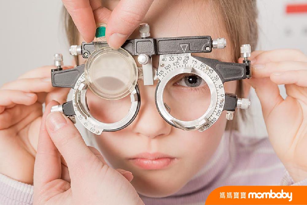 远距教学增加孩子近视度数!眼科医师分享 3 招护眼运动,适时休息、全家一起热敷舒压 内容图2 女神网-大潮社TV实时追踪属于女人新资讯的综合网站! 远距教学增加孩子近视度数!眼科医师分享 3 招护眼运动,适时休息、全家一起热敷舒压 亲子教育 图2张