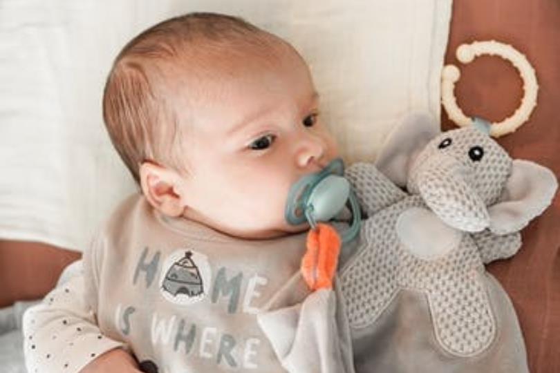 拯救新手爸妈的黑眼圈!试试 E.A.S.Y 四模式循环,帮助宝宝建立生活作息、轻松睡过夜 内容图3 女神网-大潮社TV实时追踪属于女人新资讯的综合网站! 拯救新手爸妈的黑眼圈!试试 E.A.S.Y 四模式循环,帮助宝宝建立生活作息、轻松睡过夜 亲子教育 图3张