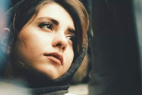 产后忧郁不是“想开”就好！孕期吃“这些”可能避免，一起当个快乐的妈妈