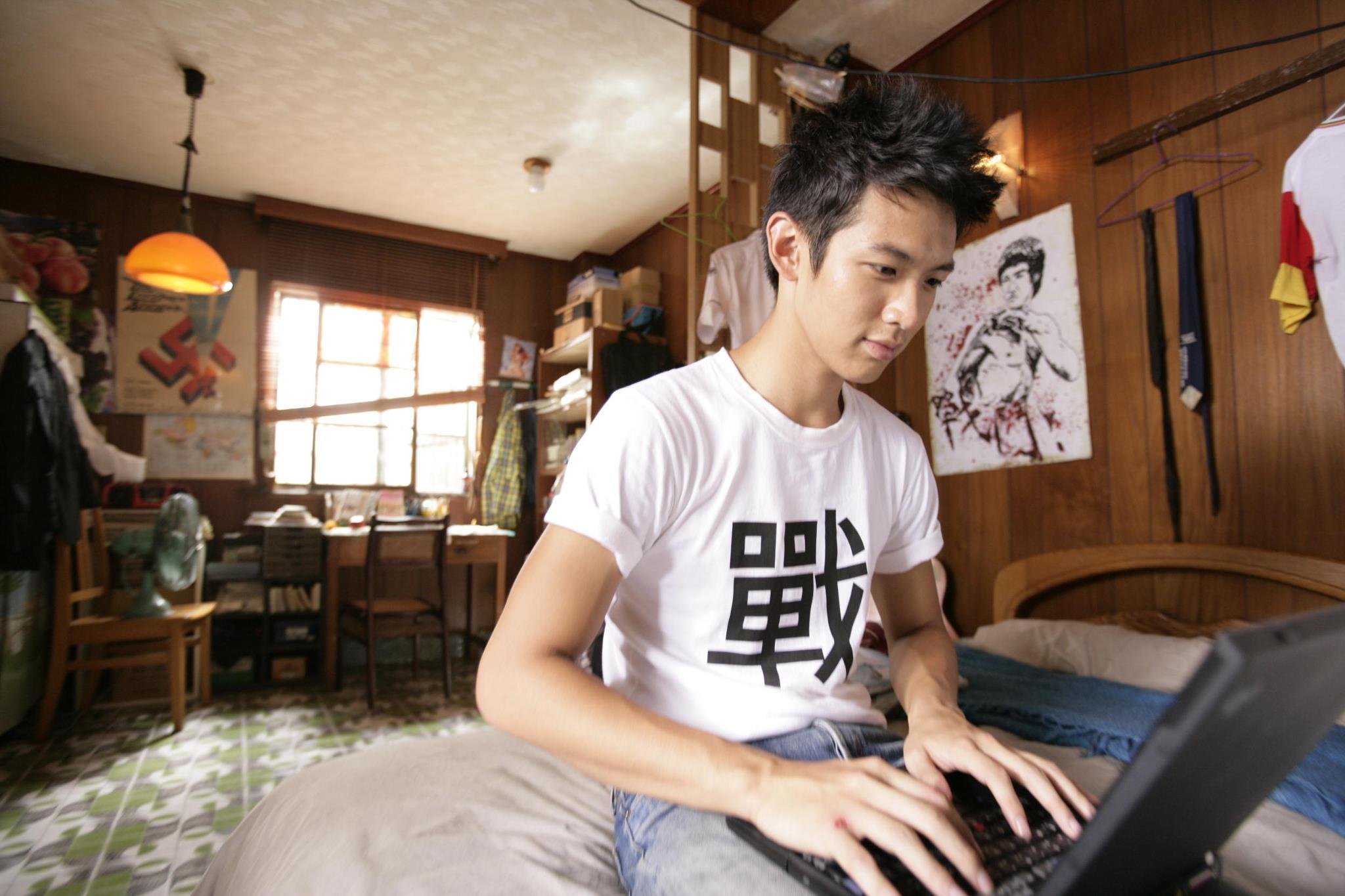 何谓善?何谓恶?在你认真倾听他们的内心之前,青少年叛逆有理、独立无罪!〈上〉 内容图4 女神网-大潮社TV实时追踪属于女人新资讯的综合网站! 329835_307822965905909_672059033_o.jpg